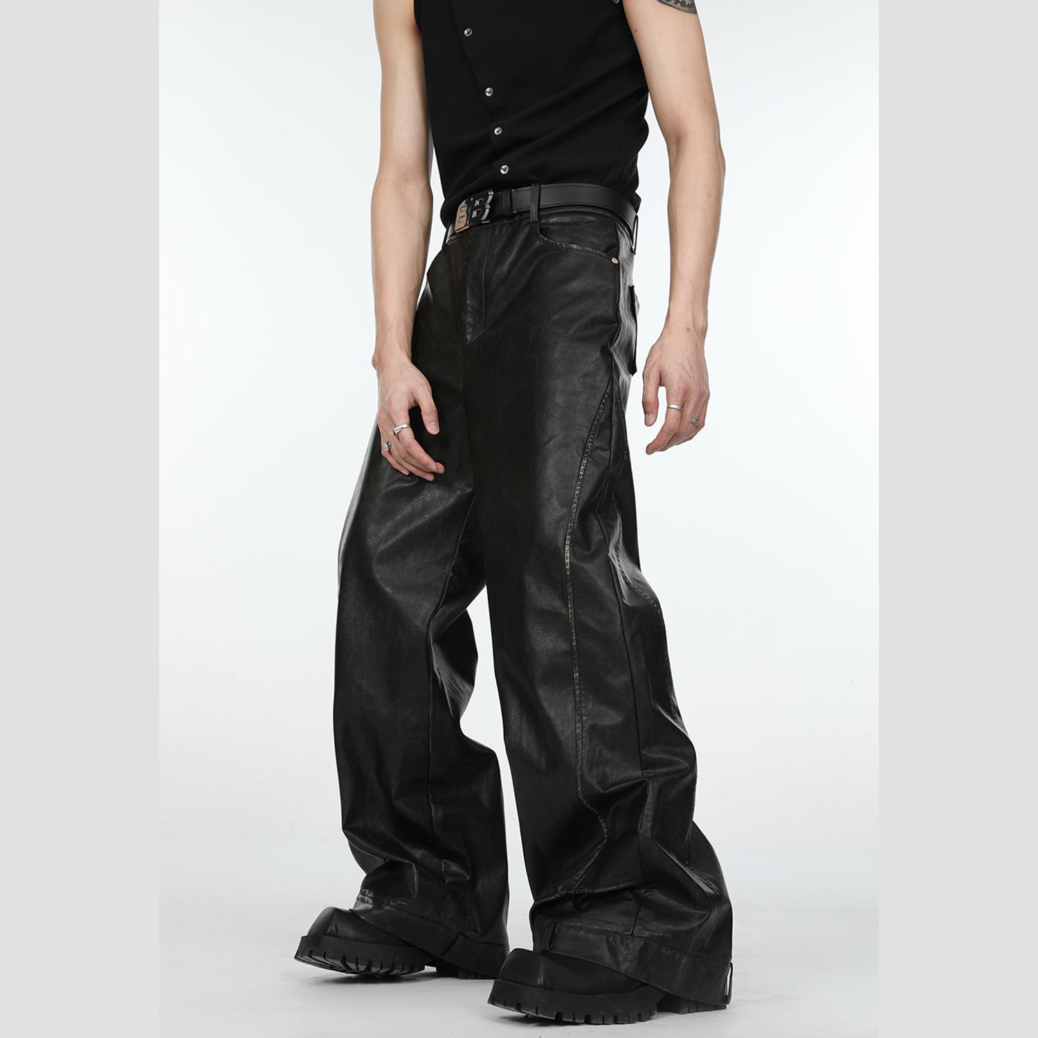 The Retro Straight-Leg Trousers | Deconstructed Fit