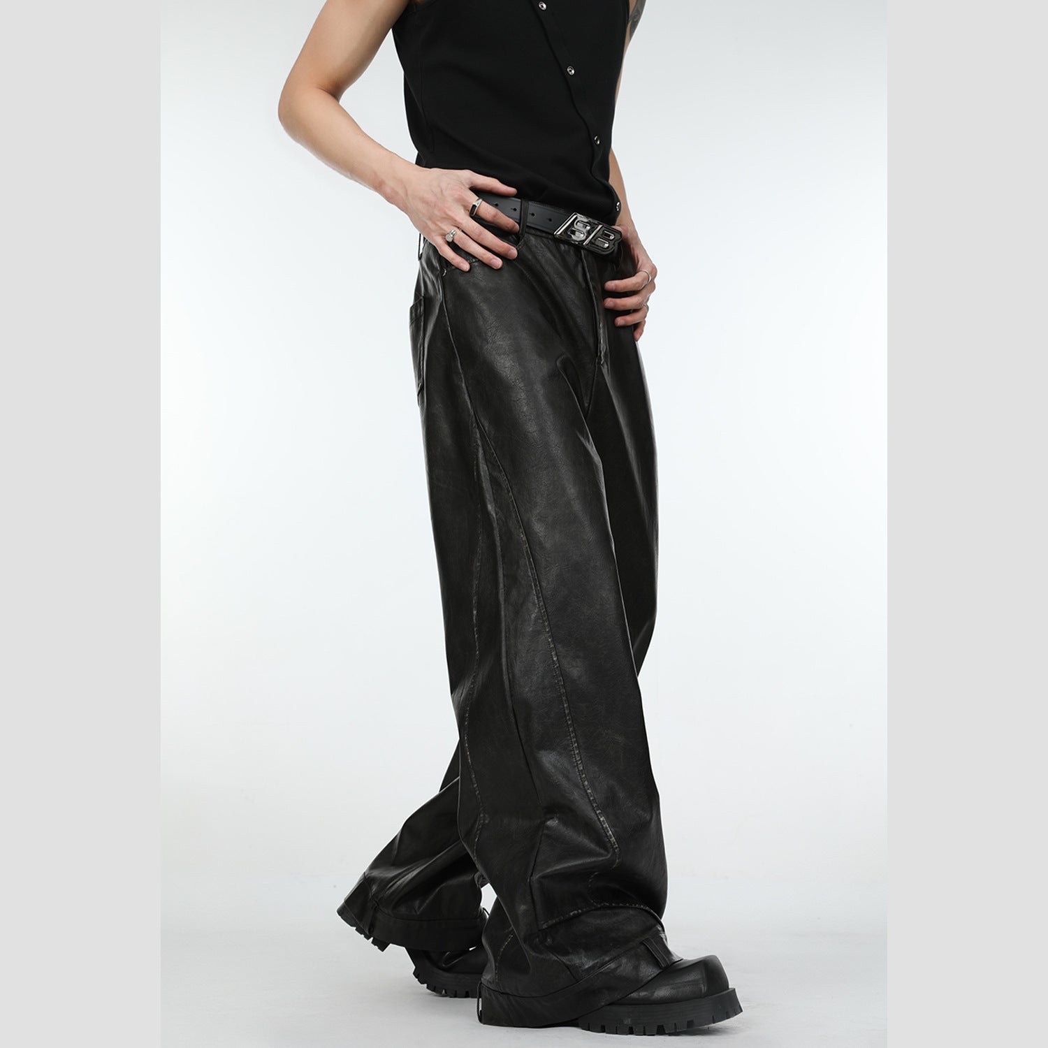 The Retro Straight-Leg Trousers | Deconstructed Fit