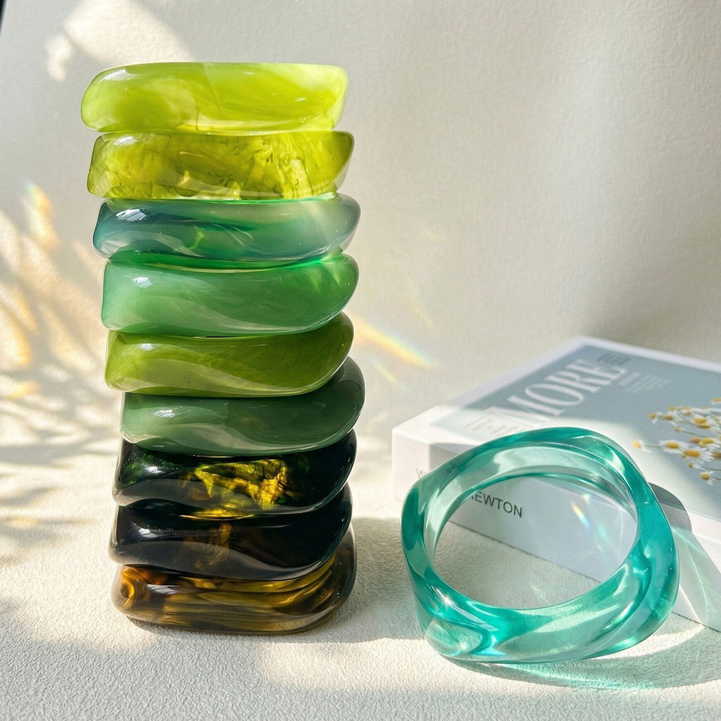 The Gradient Geometric Bracelet | Modern Resin Design