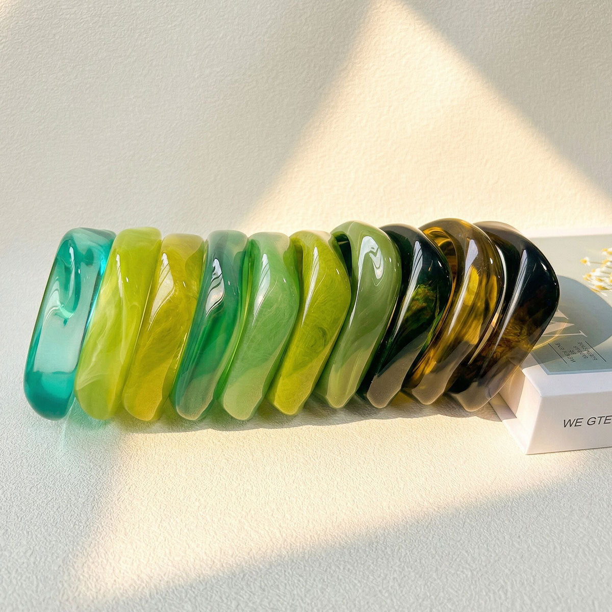 The Gradient Geometric Bracelet | Modern Resin Design